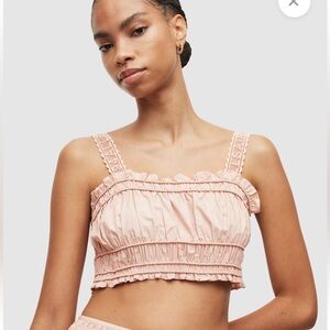 Allsaints Alex Crop Top
Allsaints sizen US size 4 new without tags